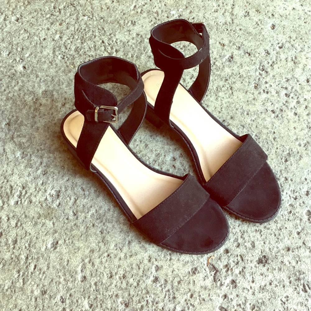 Black Ankle Strap Sandals, EXCELLENT condition